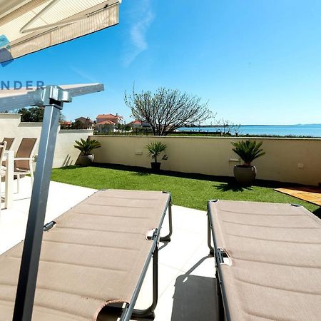 Beachfront Reiterer Villa V2 With Seaview 30 Meters From The Beach - Crowonder Luxury Rent Привлака Экстерьер фото