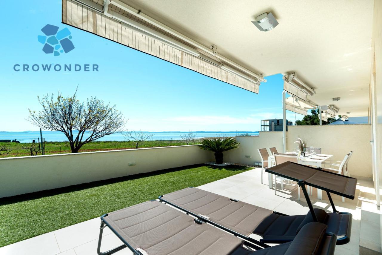 Beachfront Reiterer Villa V2 With Seaview 30 Meters From The Beach - Crowonder Luxury Rent Привлака Экстерьер фото
